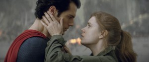 (L-r) HENRY CAVILL as Superman and AMY ADAMS as Lois Lane in Warner Bros. Pictures’ and Legendary Pictures’ action adventure “MAN OF STEEL." ©DC Comics/Warner Bros. Entertainment.