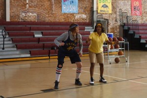 Wanda Sykes (r) trains Daryl Hannah (l) in the game of basketball in "HOT FLASHES." ©Vertical Entertainment.