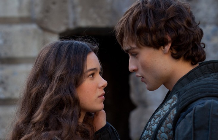 Booth Tackles the Bard in ‘Romeo & Juliet’ – 3 Photos