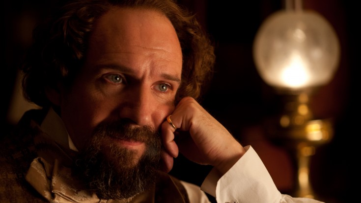 Ralph Fiennes Sheds Light on Dickens – 3 Photos