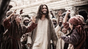 Jesus (Diego Morgado) greets his followers in SON OF GOD. ©Lightworkers Media/Hearst Productions. CR: Casey Crafford.