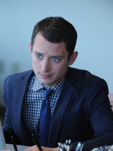 Elijah Wood as Ryan Newman in WILFRED. ©FX Networks. CR: Ray Mickshaw/FXX