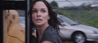 From Zombies to Tornadoes, Sarah Wayne Callies Tackles Another Heroic Role – 4 Photos