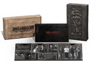 Sons of Anarchy: The Collector's Set (DVD Box Set Art). ©20th Century Home Entertainment.