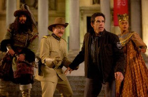 (from left) Atilla the Hun (Patrick Gallagher), Teddy Roosevelt (Robin Williams), Larry Daley (Ben Stiller) and Ahkmenrah (Rami Malek) react to an unexpected turn of events.in Night at the Museum: Secret of the Tomb. ©20th Century Fox Film Corporation.