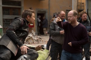 (l-r) Jeremy Renner (Hawkeye) with Director Joss Whedon on the set of MARVEL'S AVENGERS: AGE OF ULTRON. ©Marvel. CR: Jay Maidment.