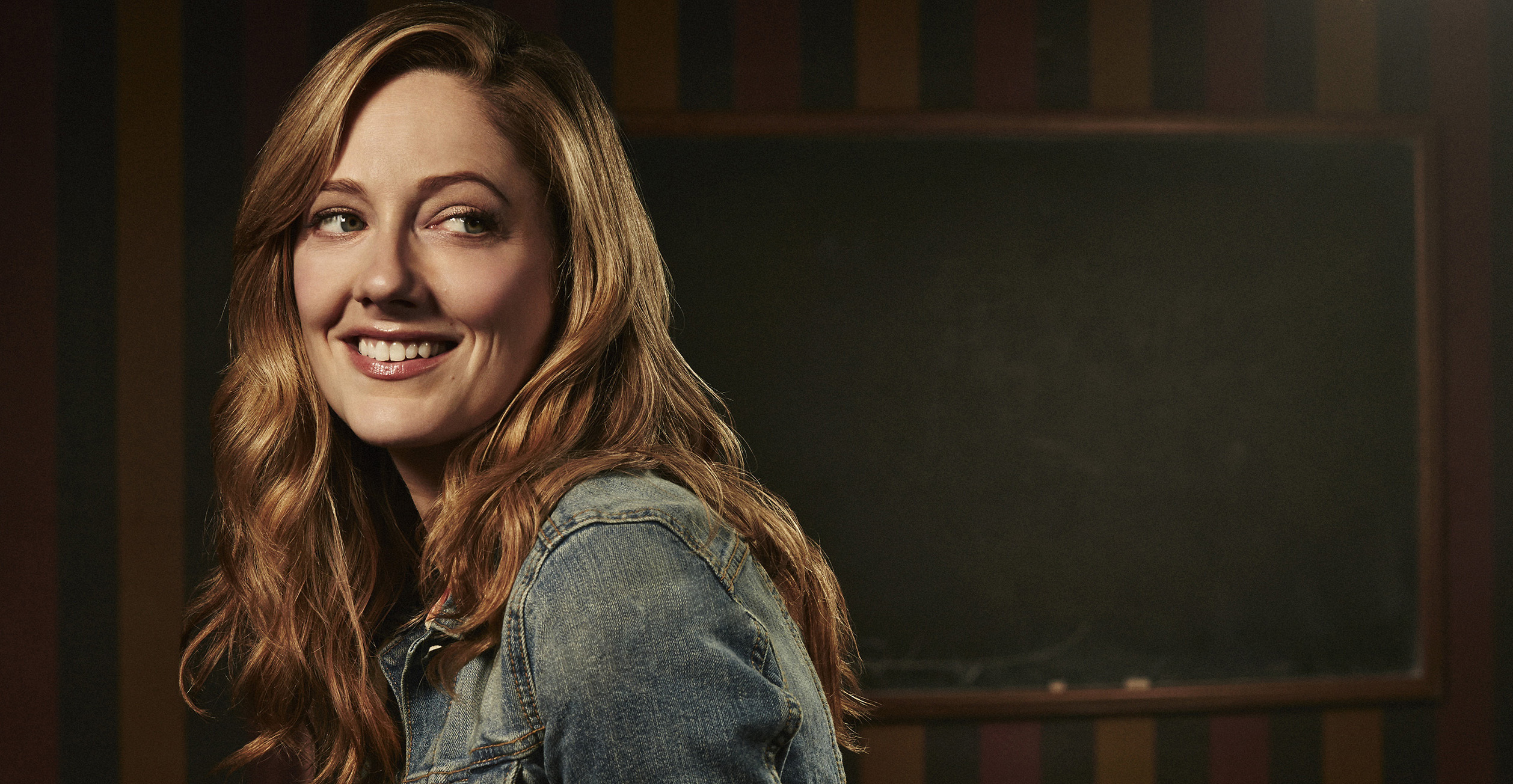 Judy Greer Here There And Everywhere Front Row Features