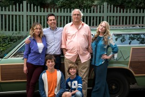 (l-r standing) Christina Applegate as Debbie Griswold, Ed Helms as Rusty Griswold, Chevy Chase as Clark Griswold, Beverly D'Angelo as Ellen Griswold, (l-r, sitting) Skylar Gisondo as James Griswold and Steele Stebbins as Kevin Griswold in VACATION. ©Warner Bros. Entertainment/RatPac-Dune Entertainment. CR: Hopper Stone.