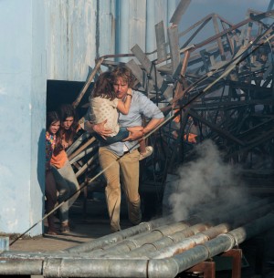 Lake Bell and Owen Wilson star in NO ESCAPE. ©The Weinstein Company. CR: Roland Neveu.