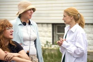 (l to r) Director Isabel Coixet with writer Sarah Kernochan and star Patricia Clarkson on the set of their upcoming film, LEARNING TO DRIVE,. ©Broad Green Pictures. CR: Linda Kallerus/Broad Green Pictures