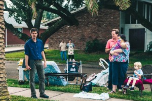 (l to r) Andrew Garfield stars as 'Dennis Nash', J.D. Evermore and Ann Mahoney as Mr. and Mrs. Tanner in 99 HOMES. ©Broad Green Pictures. CR:: Hooman Bahrani / Broad Green Pictures