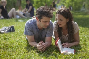 Luke Kirby and Katie Holmes in Paul Dalio’s TOUCHED WITH FIRE. ©Roadside Attractions. CR: Joey Kuhn.