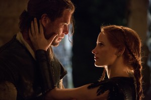 Eric the Huntsman (CHRIS HEMSWORTH) grows closer to Sara (JESSICA CHASTAIN) in the story that came before Snow White, THE HUNTSMAN: WINTER'S WAR. ©Universal Studios. CR: Giles Keyte.
