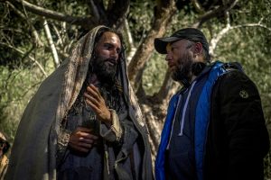 Rodrigo Santoro as Jesus and Director Timur Bekmambetov on the set of BEN-HUR. ©Paramount Pictures and Metro-Goldwyn-Mayer Pictures. CR: Philippe Antonello