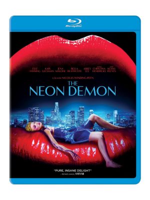 THE NEON DEMON. (DVD Artwork). ©Broadgreen.
