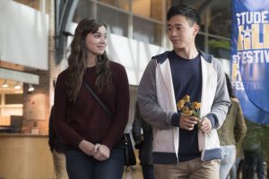 (Left to Right) Hailee Steinfeld and Hayden Szeto in THE EDGE OF SEVENTEEN. ©STX Productions. CR: Murray Close.