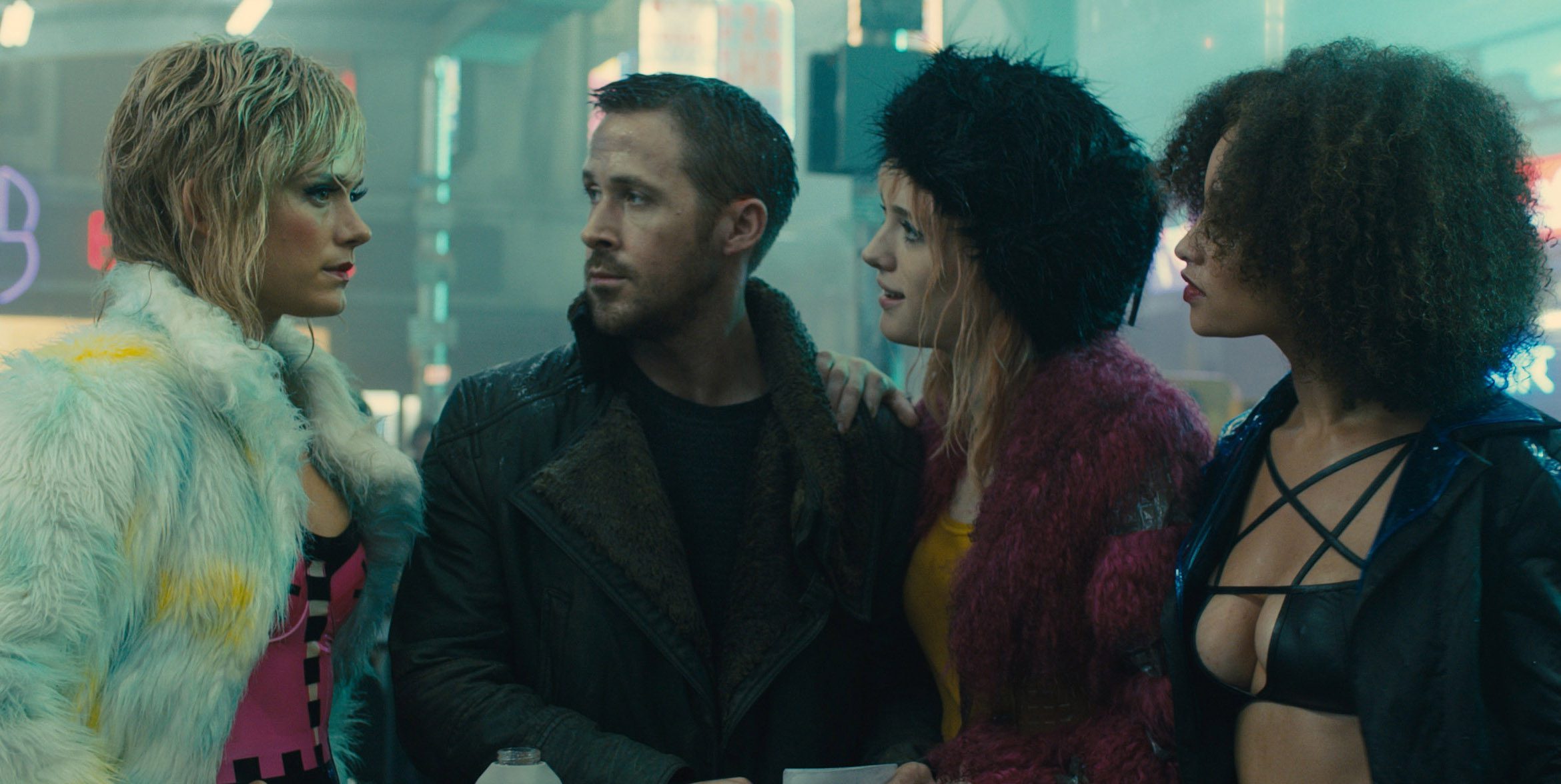 Photos 'Blade Runner 2049' Is Mostly Sufficient Sequel Front Row