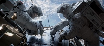 Sandra Bullock Made Space Connection Through Family – 3 Photos