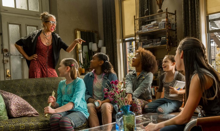 Cameron Diaz Gets Wickedly Musical in ‘Annie’