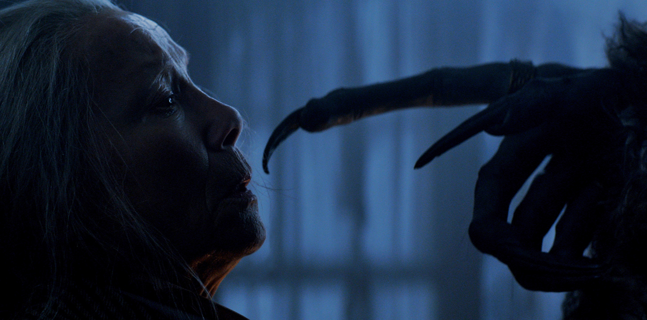 Photos Exclusive Toni Collette Fights Christmas Monster In Krampus Front Row Features 