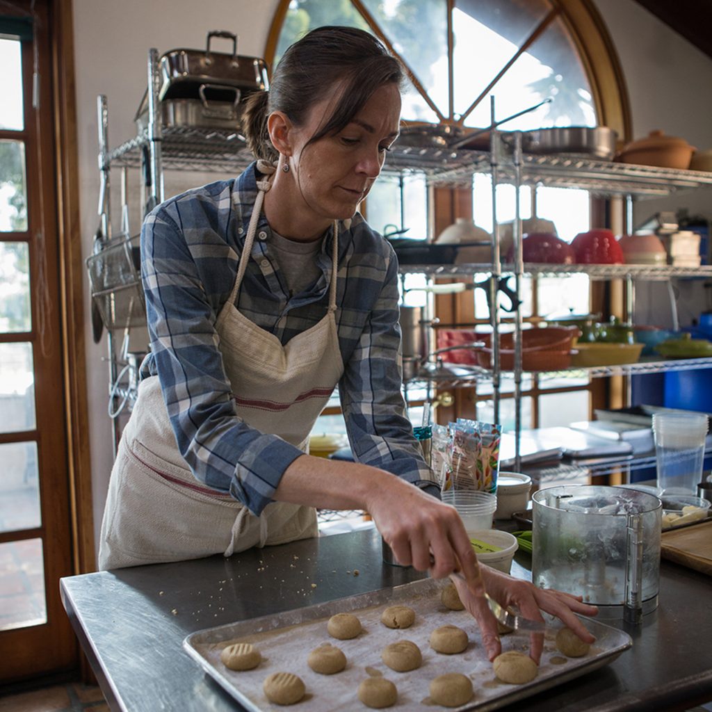 Photos EXCLUSIVE Couple Trades City Life for the Joys and Challenges